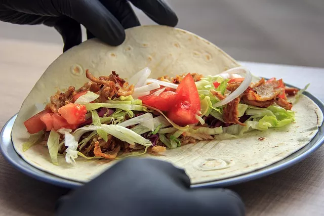 Manger un wrap au chili con carne, Aix-en-Provence, FreshBox